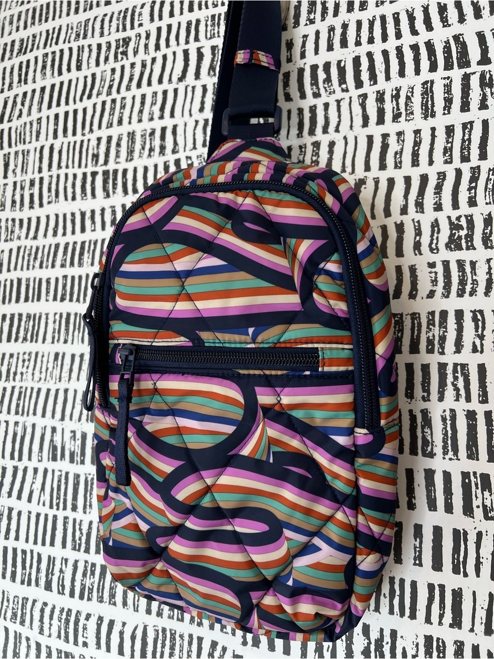 Vera Bradley retro ribbons Ultralight Essential Sling Backpack Travel Crossbody - Picture 3 of 11